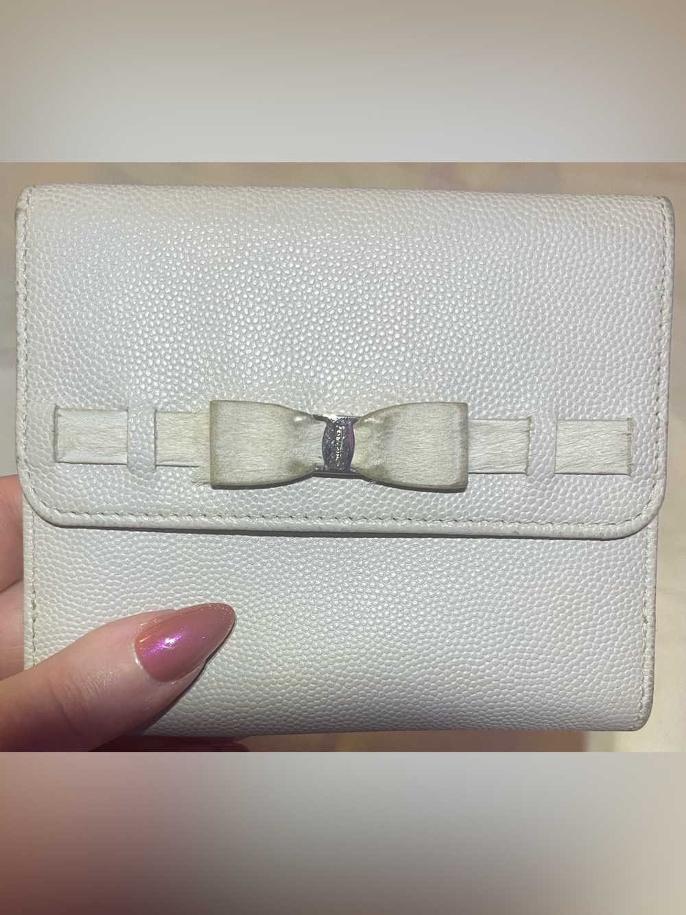Authentic Salvatore Ferragamo Off White Bow-Accent Wallet